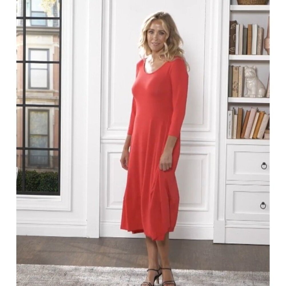 Truth + Style Regular Solid Knit Bubble Hem Midi Dress Size S Red NEW